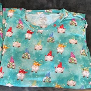 Posh peanut PJ set size M